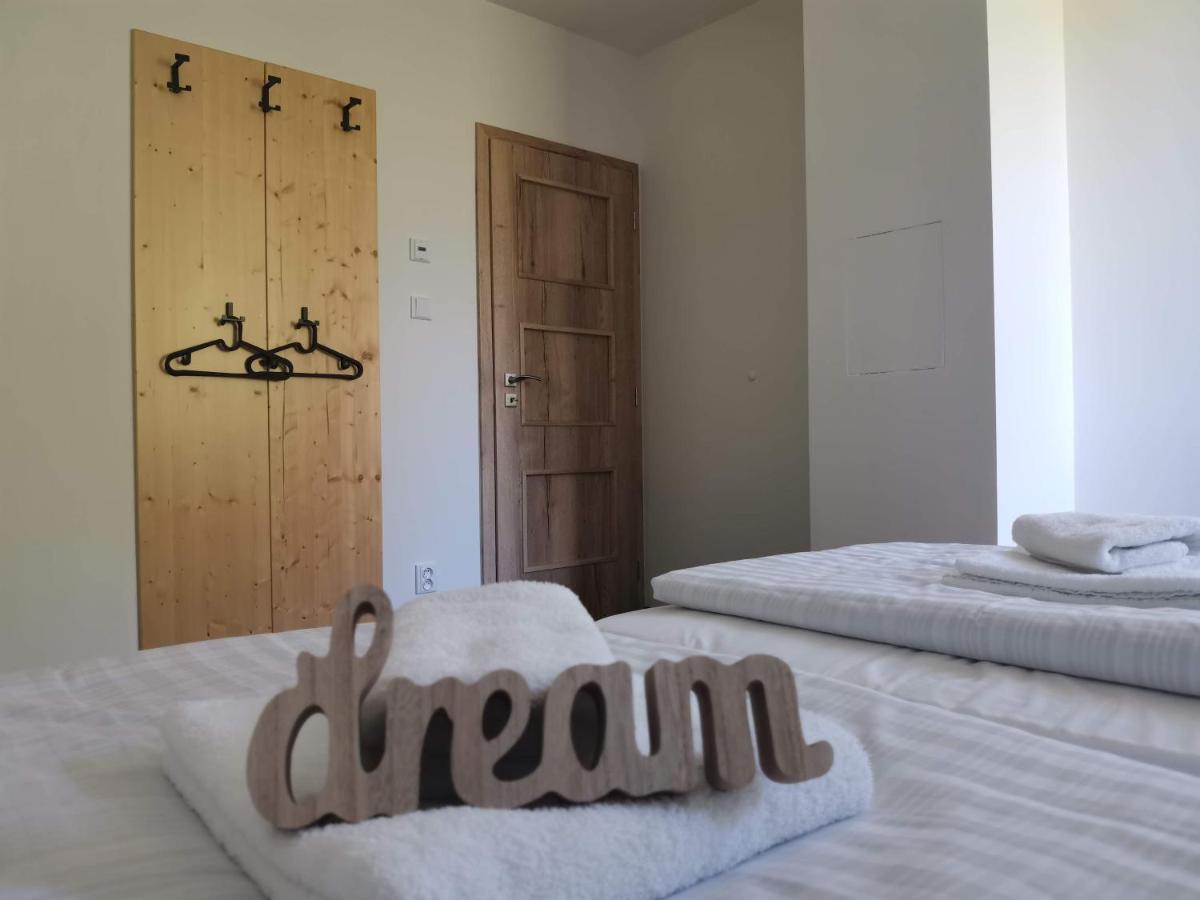 Cerny Vlk, Apartment *